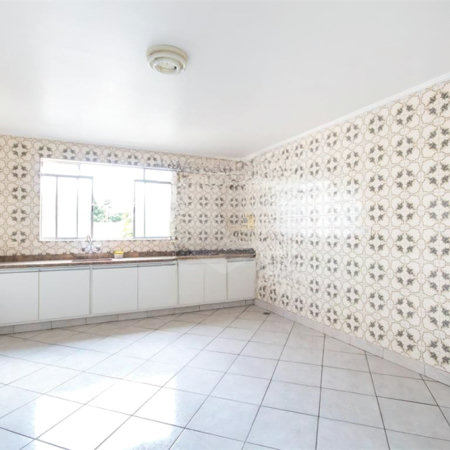 Casa à venda com 206m², 3 quartos e 2 vagas