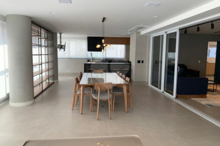 Apartamento em Moema para venda e locação com 3 dormitórios sendo 3 suítes 4 vagas