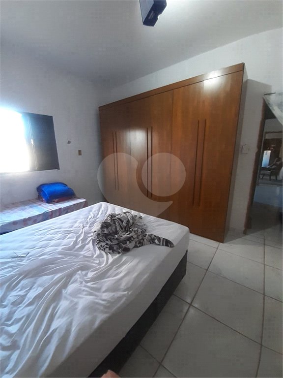 Casa no Antenor Garcia