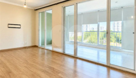 Apartamento à venda com 2 quartos, sendo 1 suíte,  no Centro, Guarulhos, SP