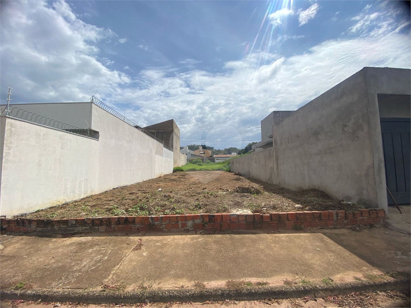 Terreno à Venda no Jardim Embaré - São Carlos
