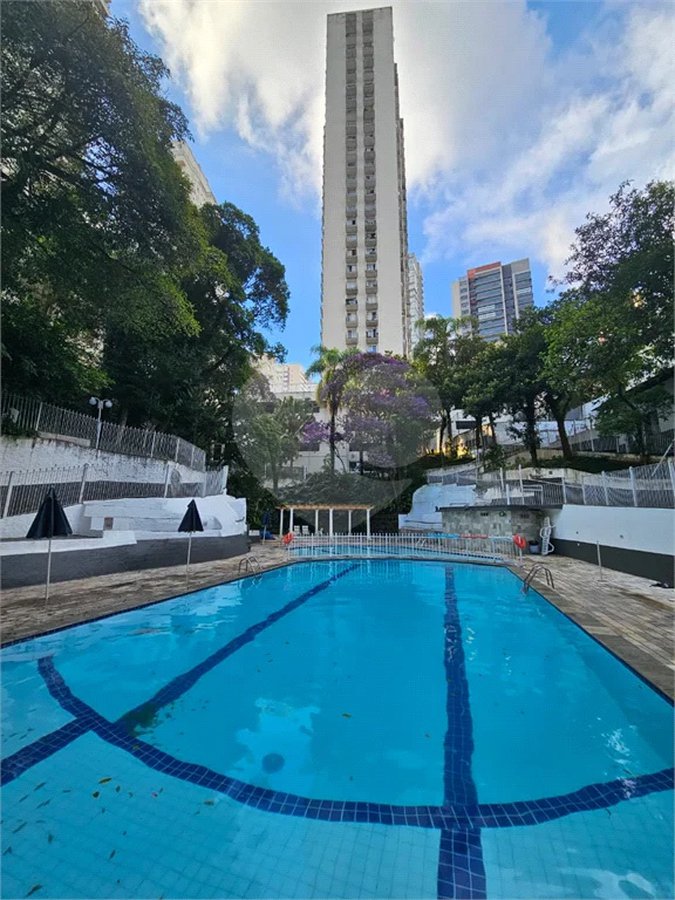 Apartamento, 3 dormitórios, 1 suíte e 2 vagas Vila Mariana
