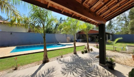 Chácara à venda com 4 quartos, sendo 3 suítes,  em Dois Córregos, Piracicaba, SP