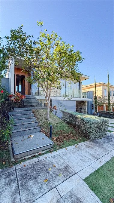 Indaiatuba - HOME DESIGN - Casa Térrea - Condomínio Paradiso - 420 m² de terreno - 307,19 m² de área construída - 3 suítes completas, sendo 1 master com closet planejado e banheira de imersão - Sala de TV reversível para 4ª suíte - Sala de estar ampla e varanda gourmet integrada - Cozinha com móve