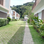 Maravilhosa Casa em Condomínio com 4 Suítes na Praia de Juquehy!!!