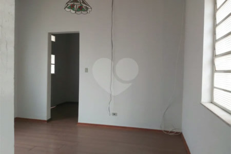 Casa térrea a venda no centro de São Carlos com 3 quartos