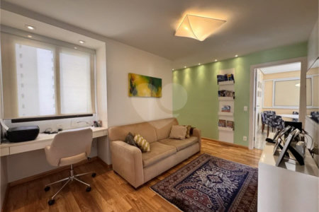 Higienópolis: Apartamento de 350 m2, 4 suítes, 5 vagas.
