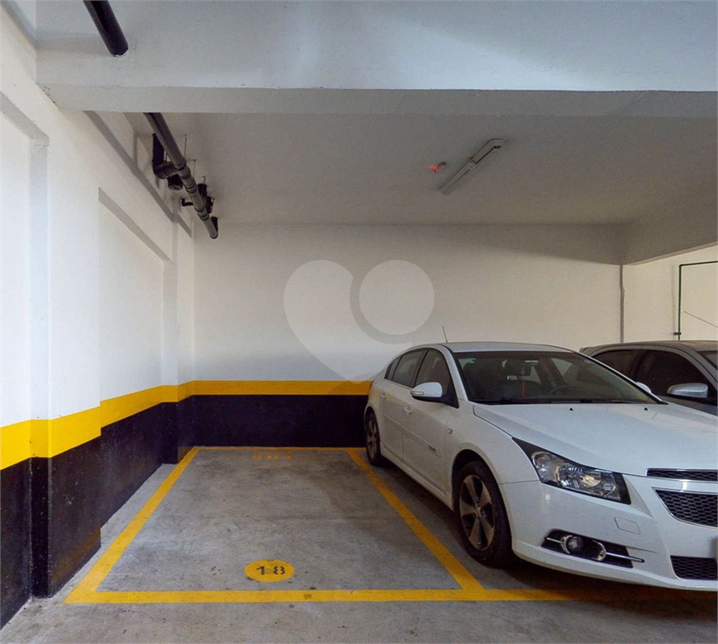 Apartamento Duplex com 1 Quarto e 2 Banheiros á Venda 60m² em Bela Vista - SP.