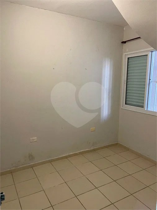 Sobrado com 4 dormitórios, 2 suítes, closet, varandas, escritório, jardim de inverno, espaço gourmet com churrasqueira e fogão a lenha e 3 vagas.
