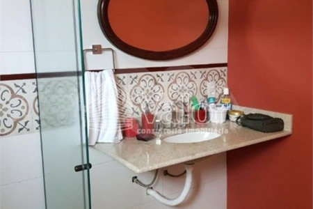 Sobrado no Condomínio Quebec com 3 dormitórios, sendo 1 suíte.