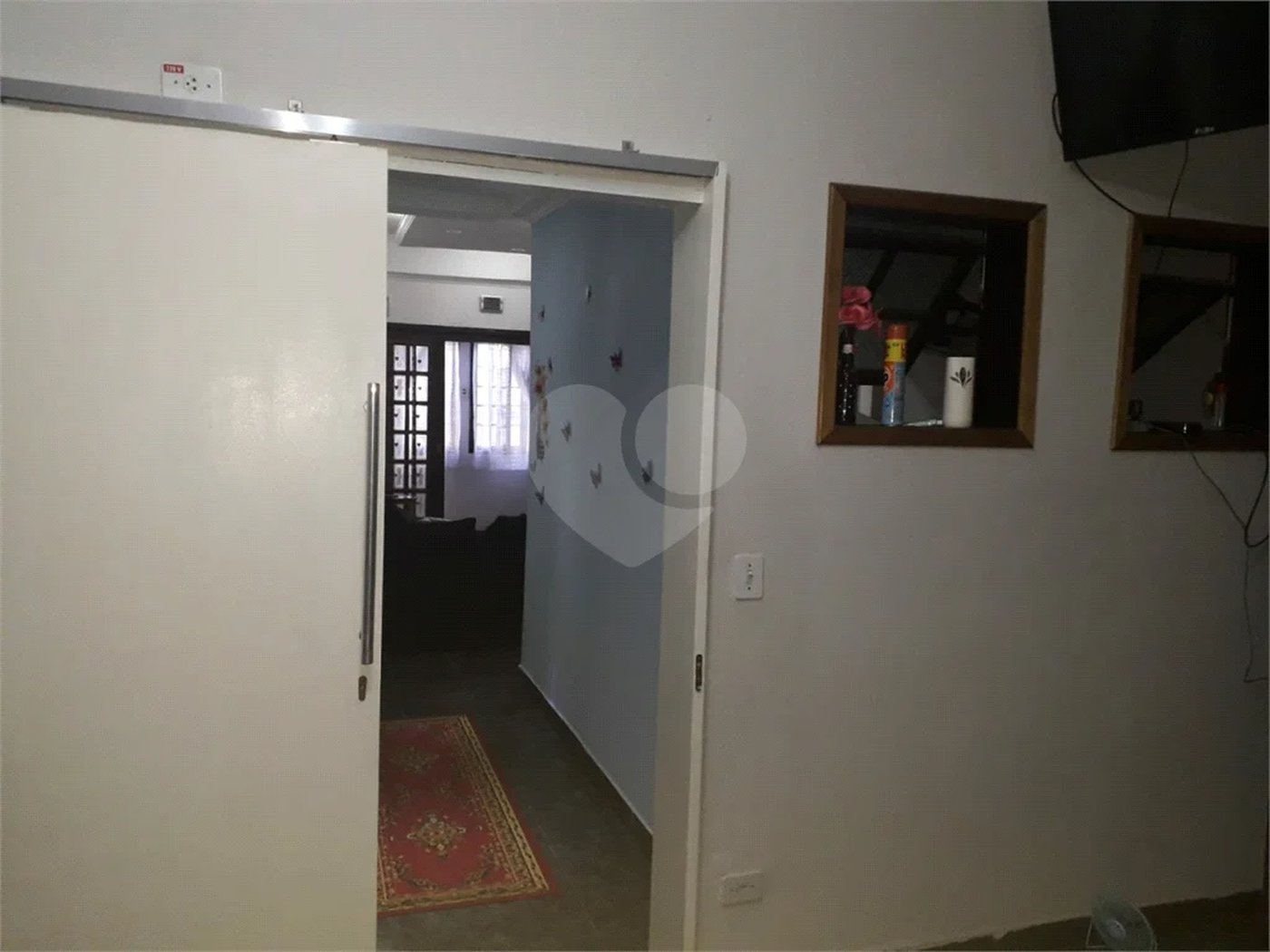 Casa com 260m² , 3 pavimentos , 6 dormitórios , 1 suíte , 3 vagas , a venda no Itaim Paulista.