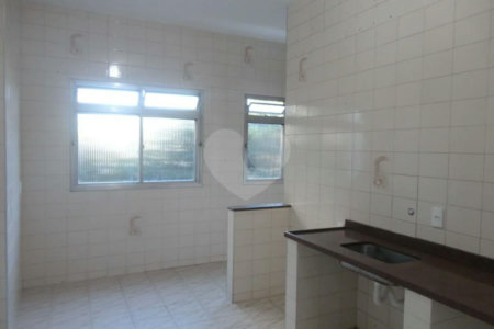 Apartamento à venda na região de Pari