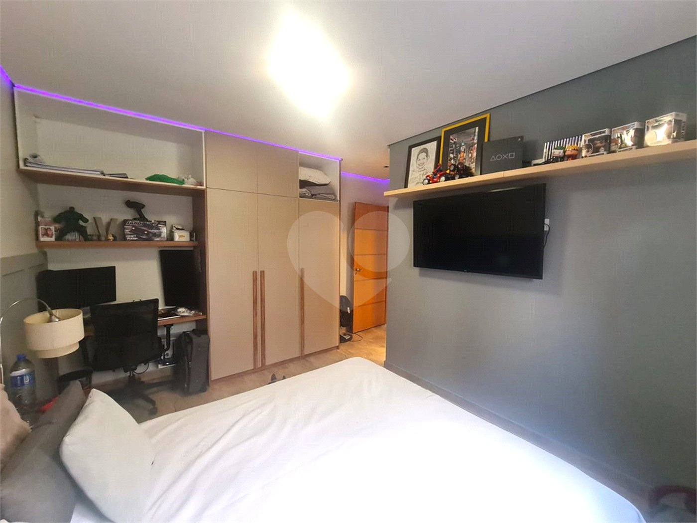 Casa térrea com 3 quartos à venda em Interlagos - SP