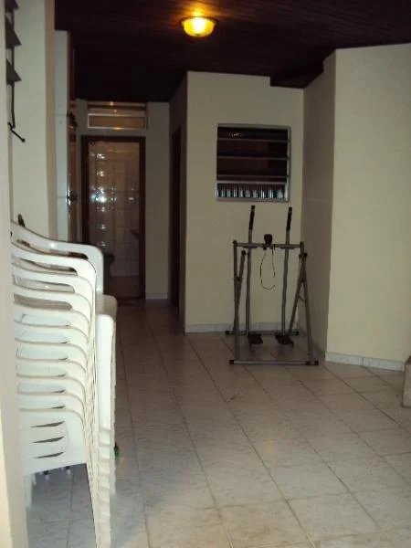 Sobrado à venda 400m² com 4 quartos, sendo 2 suítes, 6 vagas no Jardim Peri Peri próximo metrô Vila Sônia
