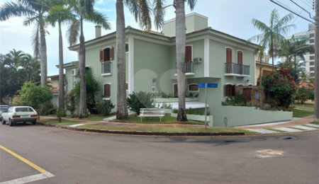 Casa à venda com 5 quartos, sendo 2 suítes, no condomínio Faber I, São Carlos - SP