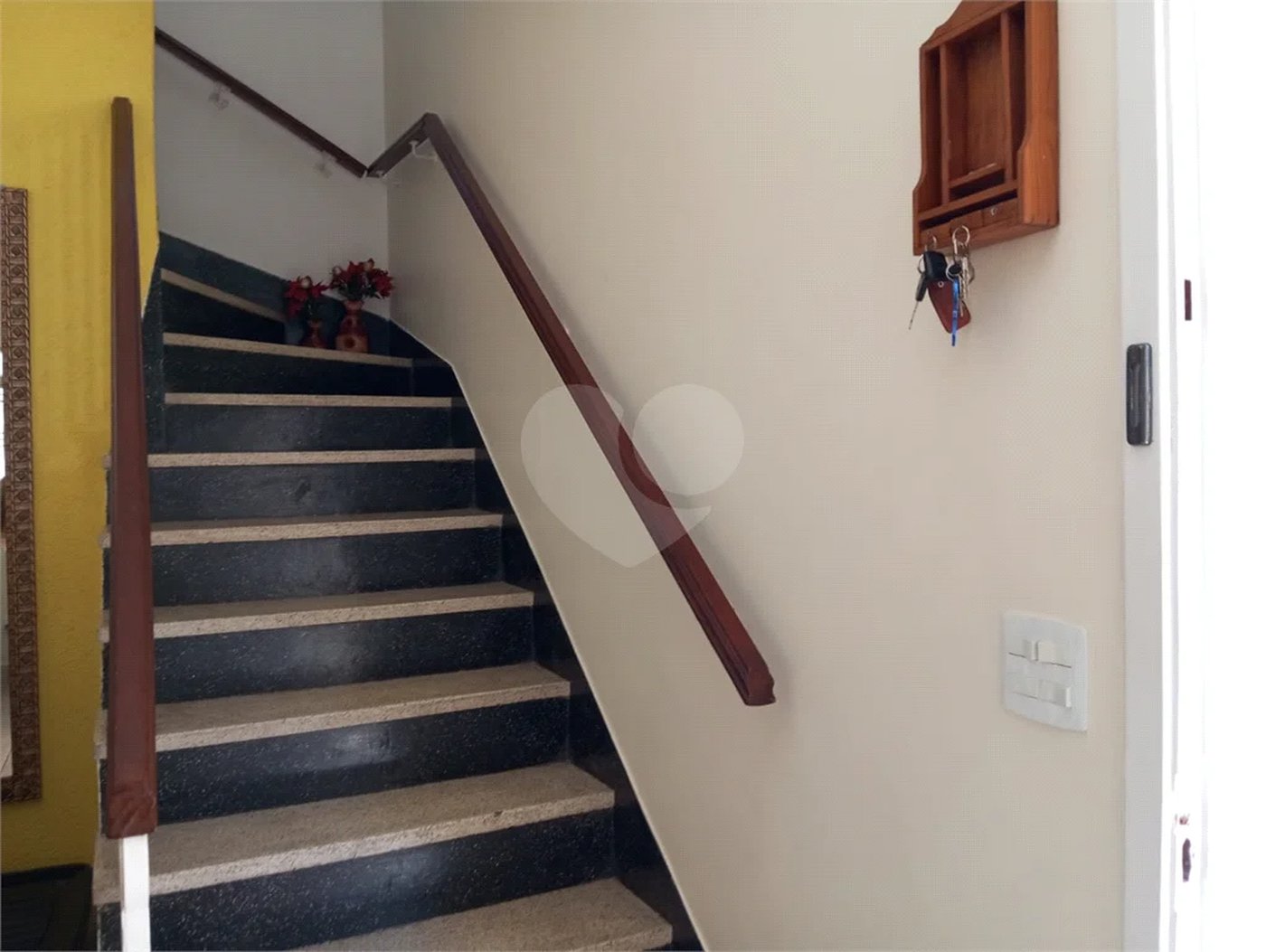 Terreno á venda com 2 casas na Vila Rosália, Guarulhos, SP.