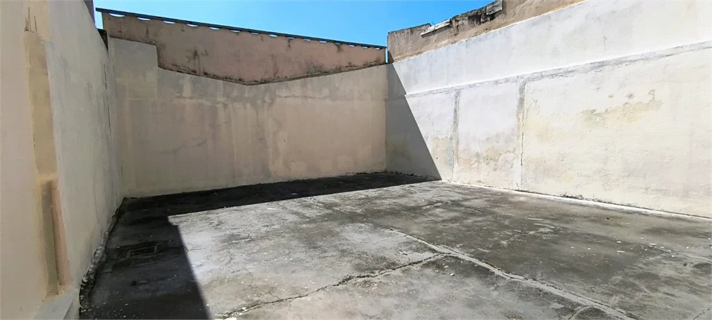 Casa à venda com 187m², 3 quartos, 2 suítes e 2 vagas de garagem próximo à USP