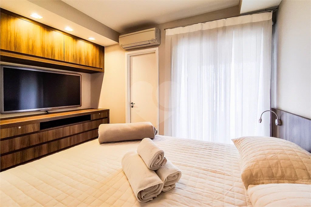 Apartamento totalmente mobiliado com ar-condicionado localizado no coração do Brooklin!!!