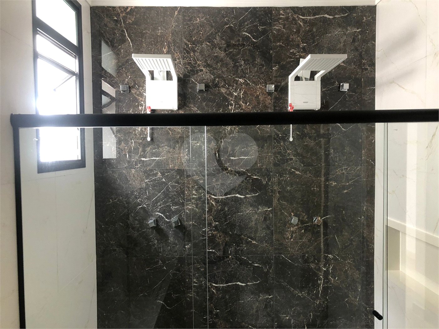 Casa à venda com 3 suítes no condomínio Parque Faber IV, São Carlos - SP