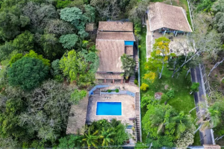Casa á venda em condominio em Caieiras SP