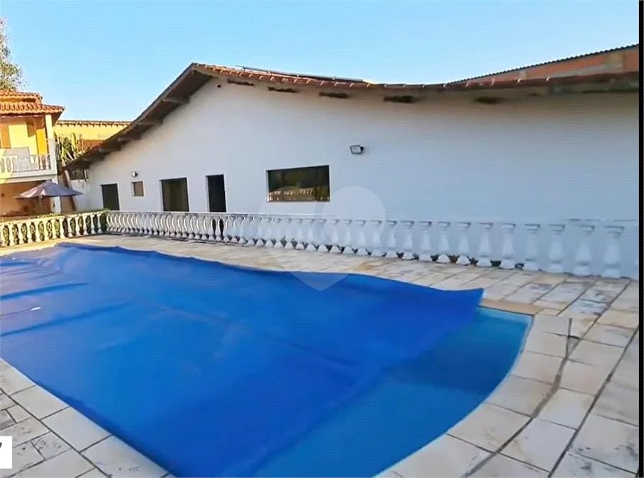 Belíssima casa com 04 dormitórios em Itanhaém