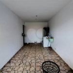 Casa à venda em Atibaia com 5 dormitórios (1 suíte), piscina e área gourmet, 2 vagas garagem, avalia permuta e financiamento
