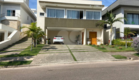Casa à venda com 3 quartos, sendo 1 suíte,  no condomínio Santa Isabel I, Louveira - SP