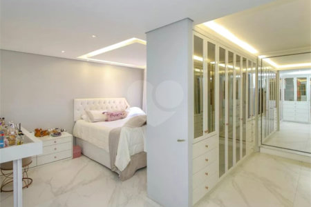 Apartamento reformado a venda no Alto da Boa Vista