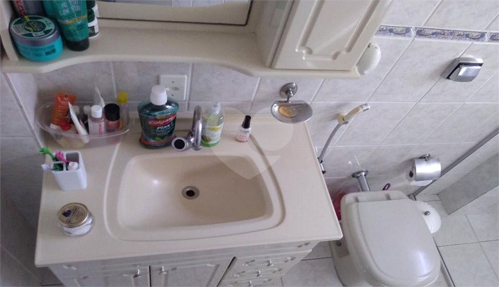 Apartamento com três dormitórios no Bom Retiro.