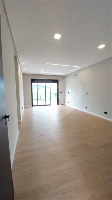CASA ALTO PADRÃO | 5 SUÍTES | CONDOMÍNIO CLUBE – ATIBAIA