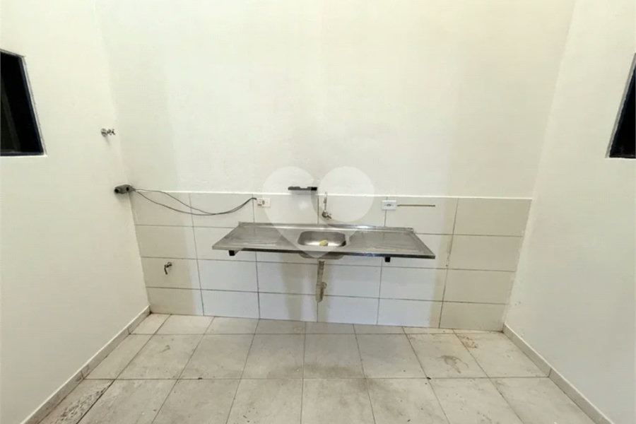 Salão Comercial para alugar no Bairro Água Branca