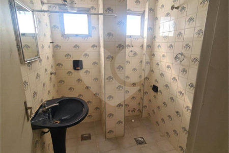 Apartamento no Condomínio Vila Rica.