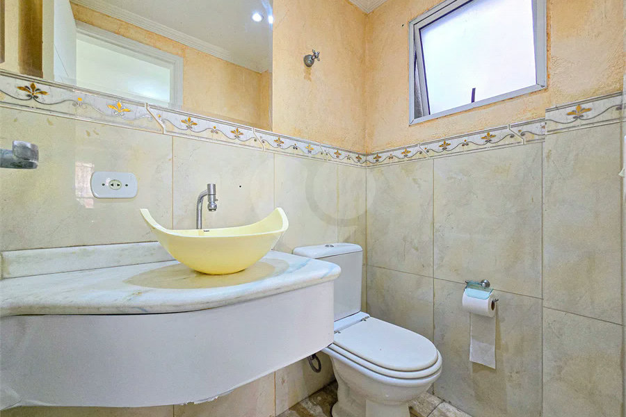 Casa em condomínio no Tucuruvi, 3 dormitórios, 1 suíte, 3 banheiros, 2 vagas e lazer com churrasqueira no condomínio