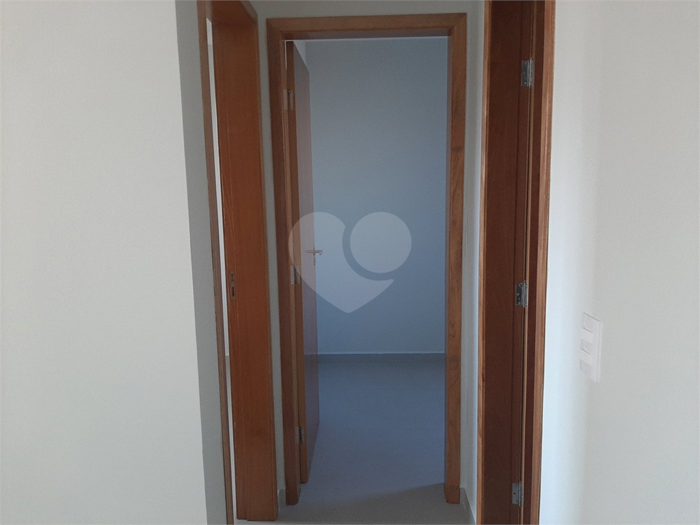Apartamento com 37m2, 2 quartos, banheiro, sala, cozinha, COM vaga