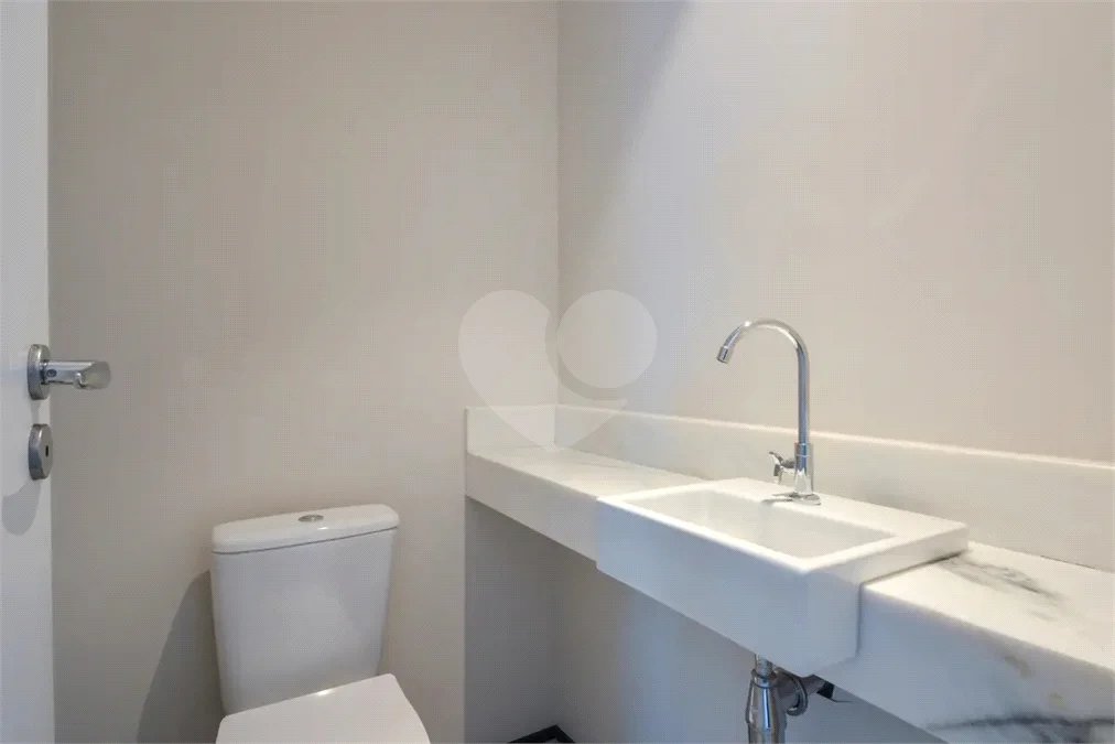 Apartamento para venda e locação em Pinheiros com 3 quartos, sendo 3 suítes, 178m²