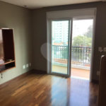 Apto 220 metros no Campo Belo. varanda, 5 vagas, 3 suítes. Visite
