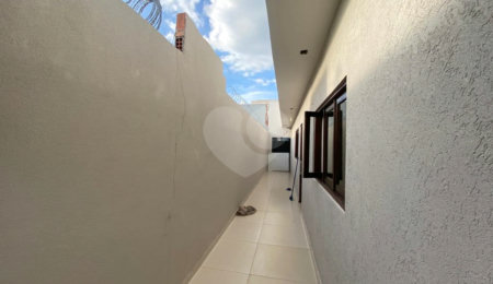 Casa à venda com 3 quartos, sendo 1 suíte, em Jardim das Torres Prolongamento, São Carlos, SP