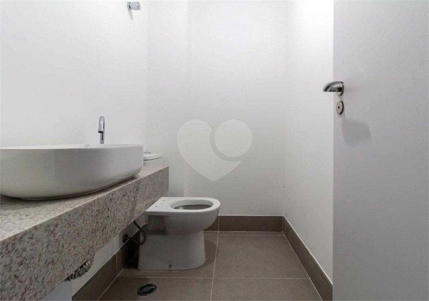 Loja nova com 100 m² para locação próximo ao metrô Chácara Klabin!!