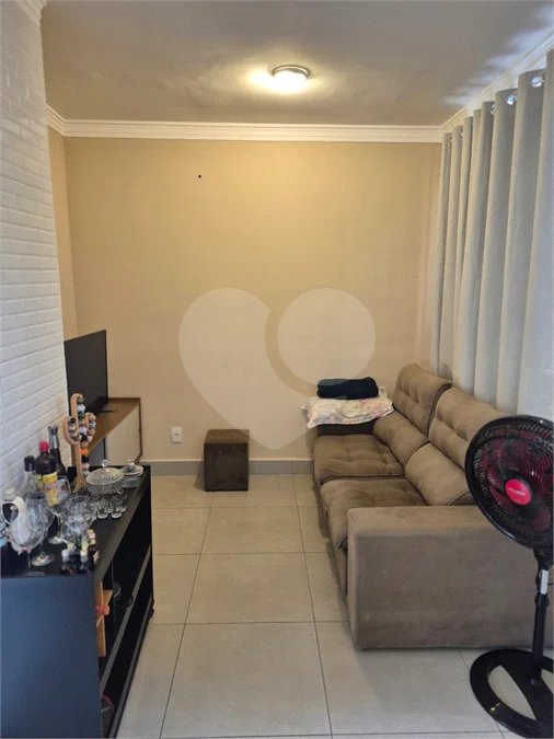Casa em condomínio à venda em Valinhos no Residencial Santa Elisa com possibilidade de permuta por apartamento