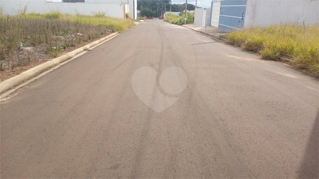 Lote no Jardim do Bosque, aceita financiamento ou aquisição de terreno e construção .