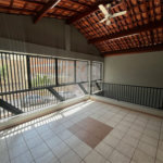 Casa Assobradada à Venda – Conforto, Excelente Acabamento e Localização Central