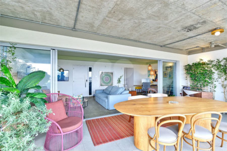 Apartamento com 155m² pronto para morar com 03 suítes e 02 vagas no Jardim Marajoara.