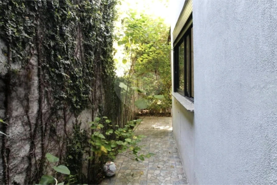Casa no TREMEMBÉ Casa Estilo Rústico Industrial - JD GUAPIRA - CONDOMÍNIO FECHADO