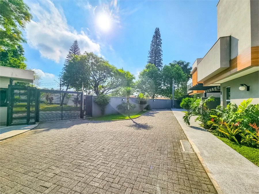 Casa em Condomínio 3 suítes 2 vagas a venda | Jardim Prudência - São Paulo