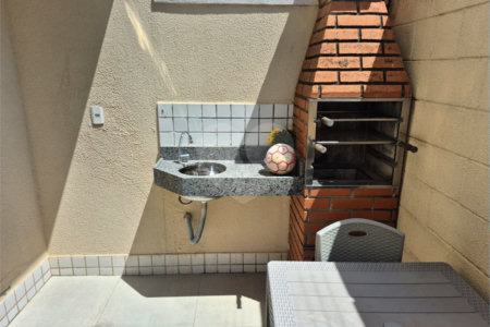 Casa em condomínio à venda em Valinhos no Residencial Santa Elisa com possibilidade de permuta por apartamento