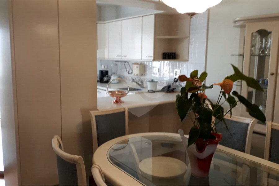 Apartamento à venda mobiliado nos Jardins — 126 m²