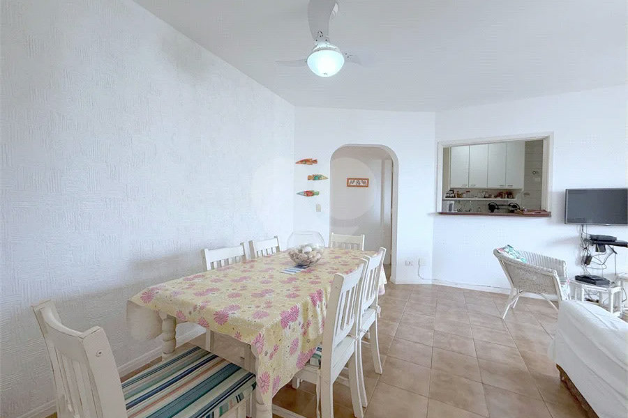 Apartamento à venda com 2 quartos, sendo 1 suíte,  em Riviera de São Lourenço, Bertioga, SP