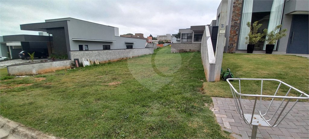 Terreno no Condomínio Santa Isabel II em Louveira
