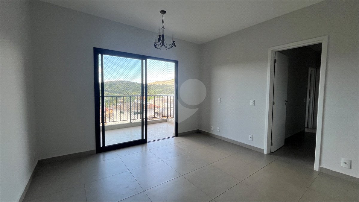 Apartamento Locação com 2 dormitórios para locação no Residencial Vila Helena em Atibaia/SP.
