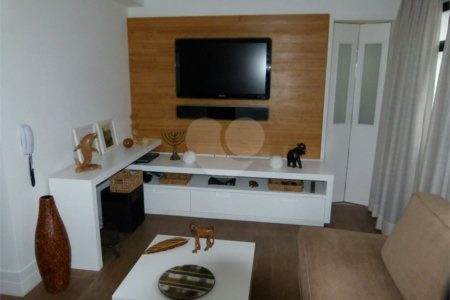 Cobertura Duplex com 126,metros quadrados próximo ao Shopping Pátio Paulista.